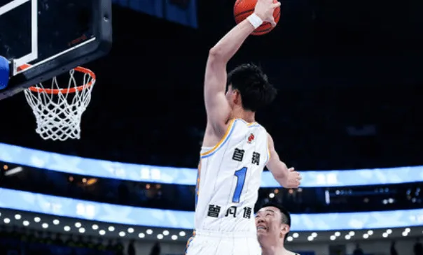 优游国际ub8谣言板]媒体人：曾凡博应尽早到篮网顺应以提拔持续NBA生活生计能够